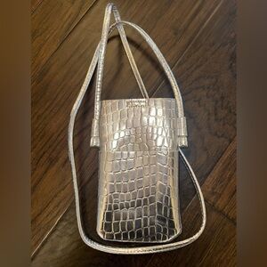 BNWOT Old Navy Metallic Crocodile-Embossed Crossbody Bag